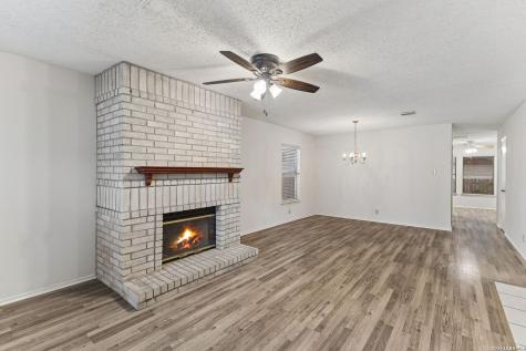 5022 Kenton View San Antonio TX 78240