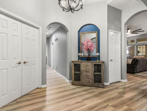 9803 Selbourne Lane San Antonio TX 78251