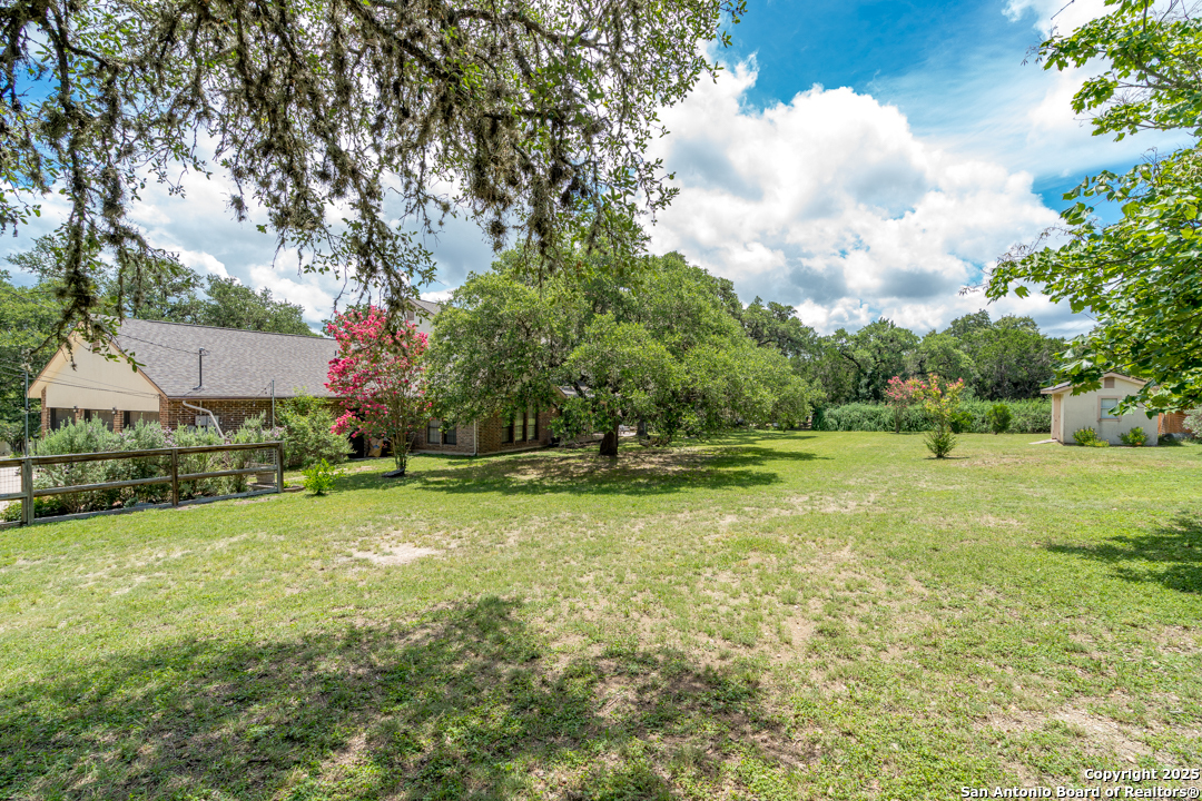 27301 Autumn Glen Boerne TX 78006