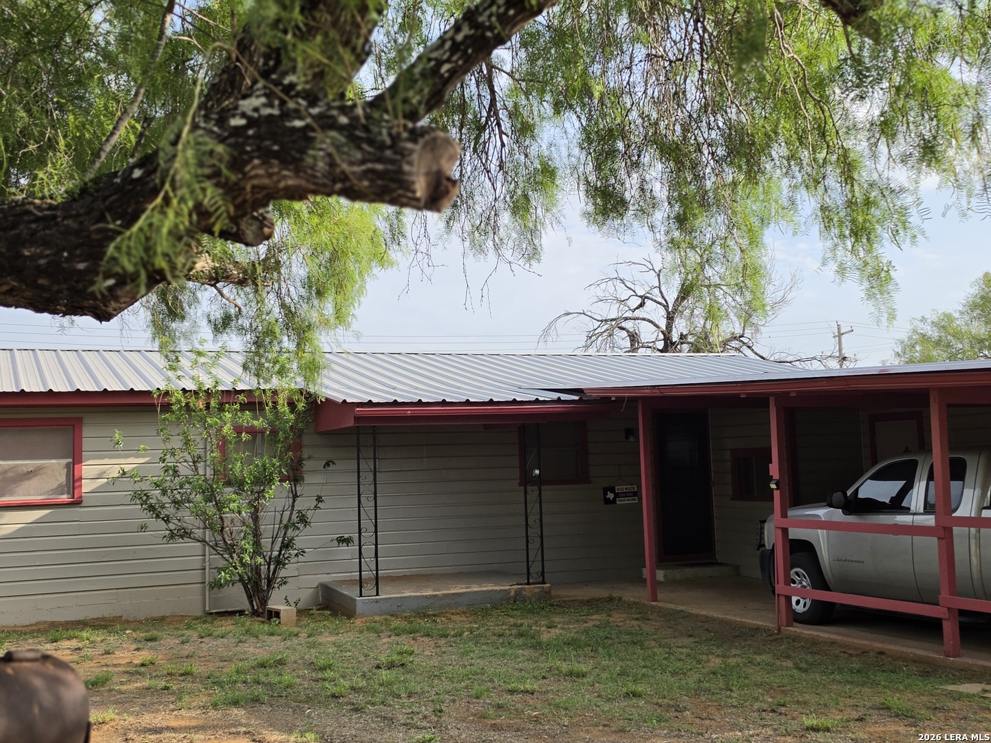 508 Nueces Cotulla TX 78014