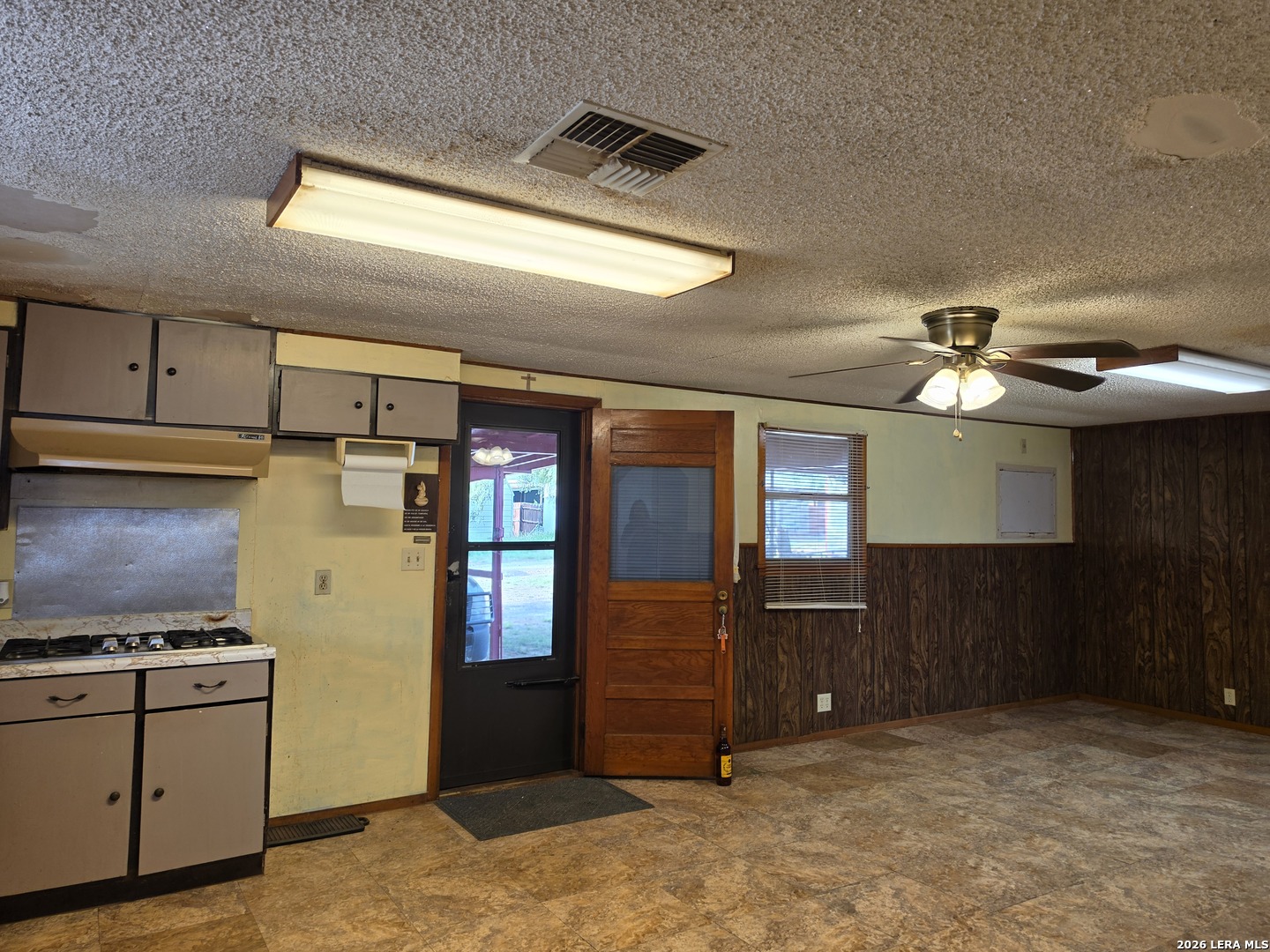 508 Nueces Cotulla TX 78014