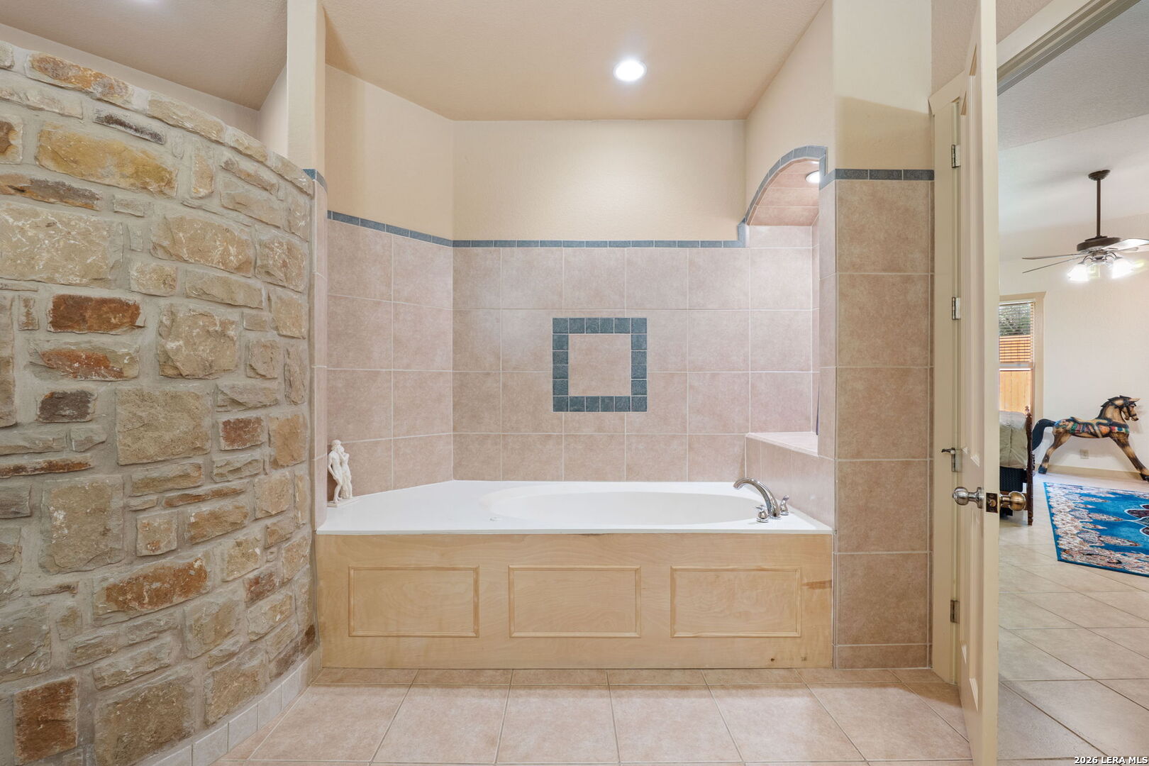 10 Falls View Boerne TX 78015