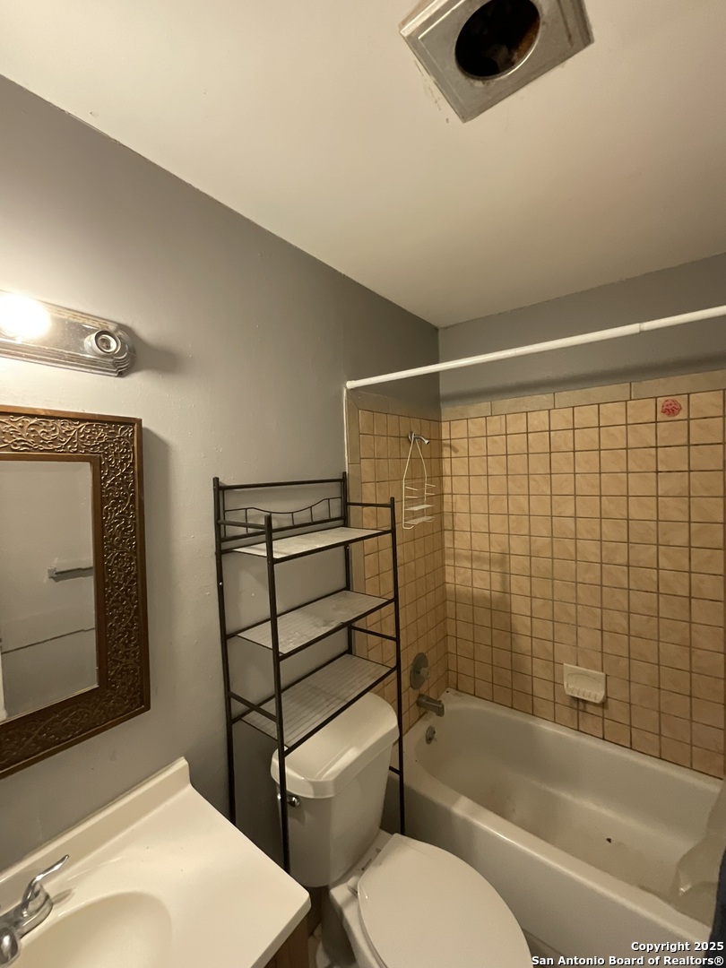 7919 Broadwick San Antonio TX 78239