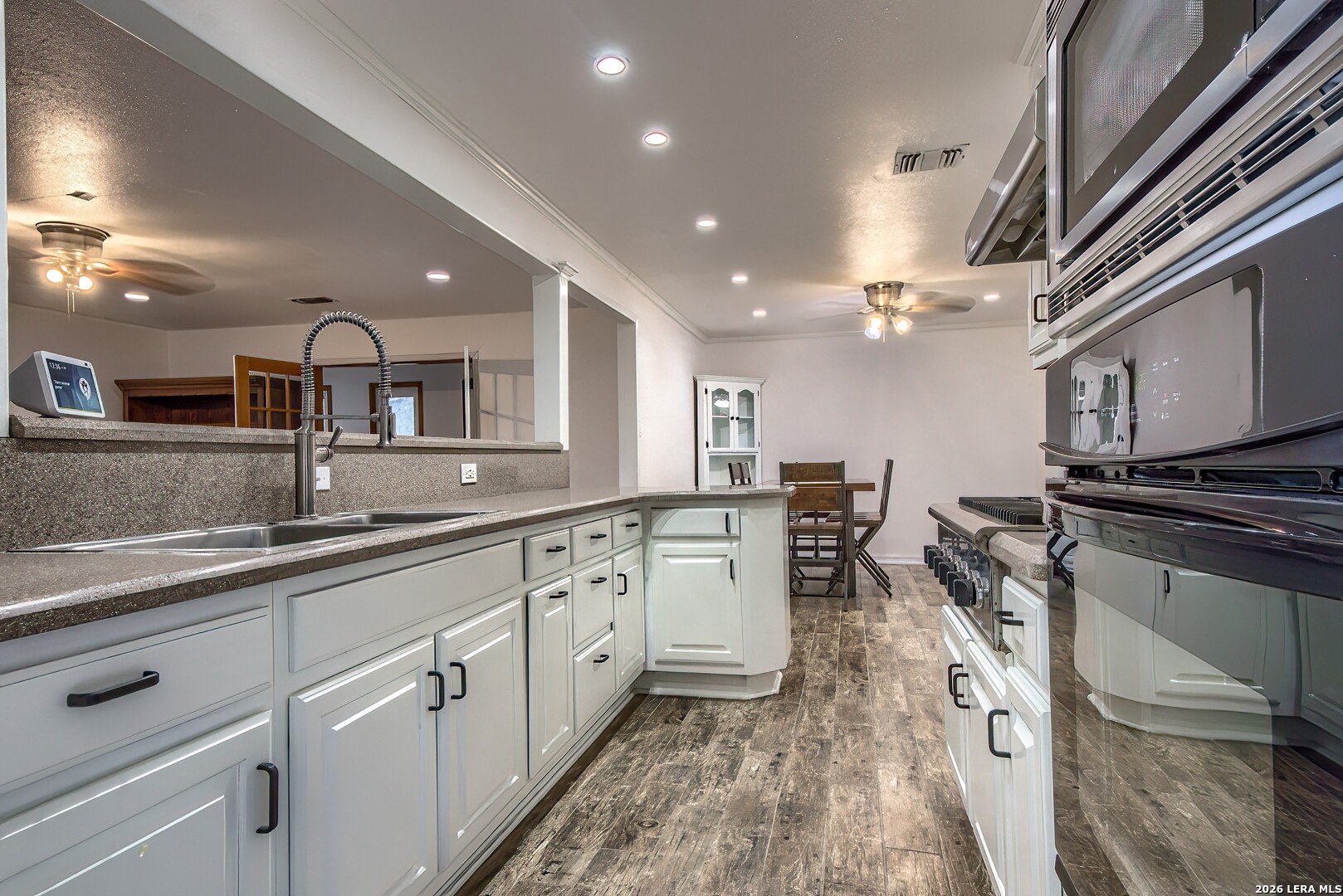 559 S Hatfield Street San Antonio TX 78227