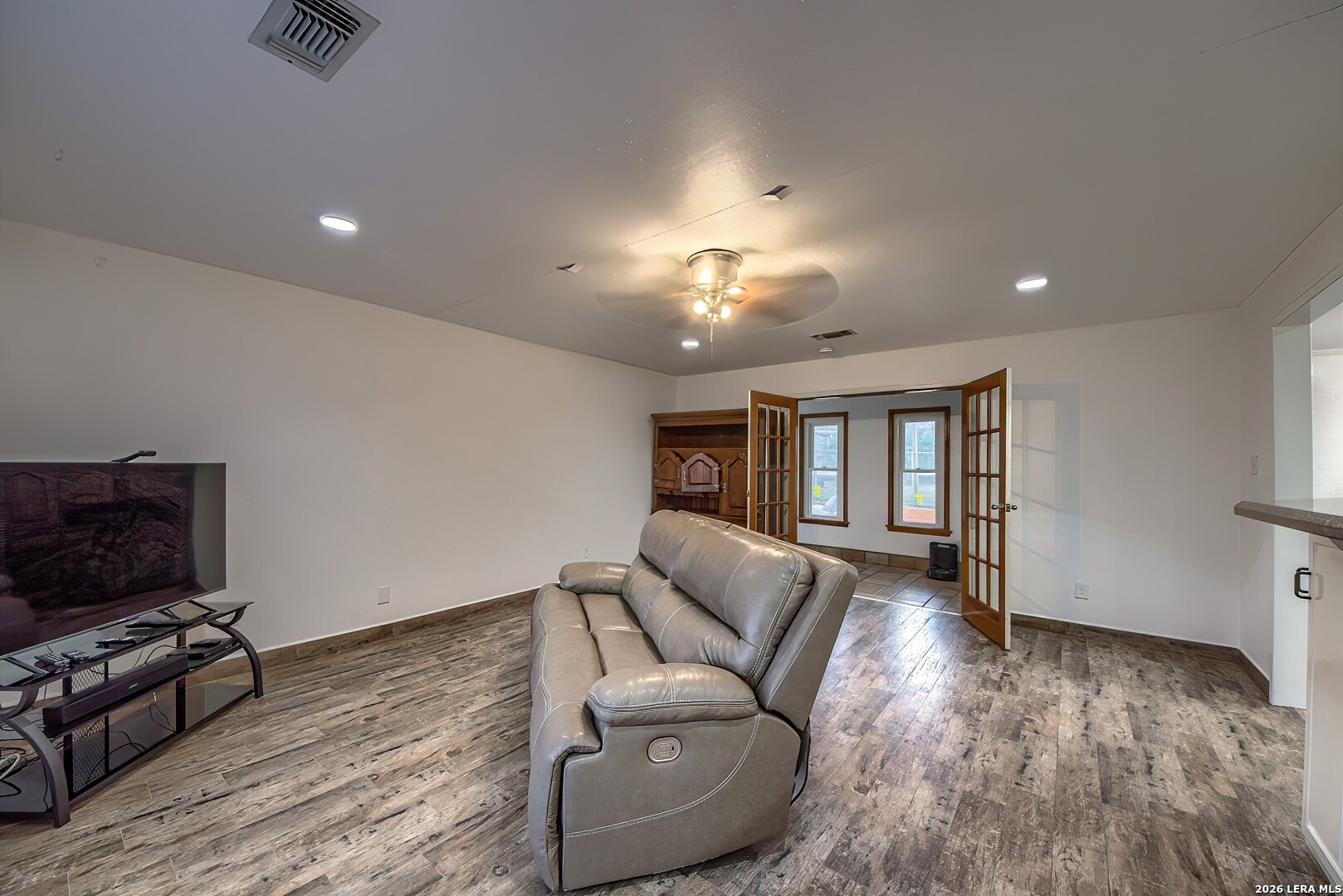 559 S Hatfield Street San Antonio TX 78227