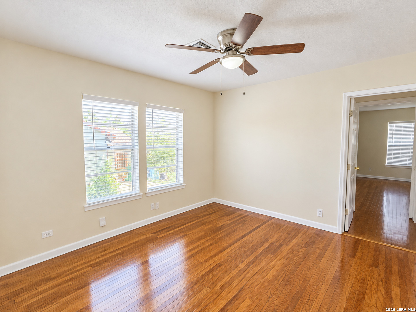 1266 W Elsmere San Antonio TX 78201
