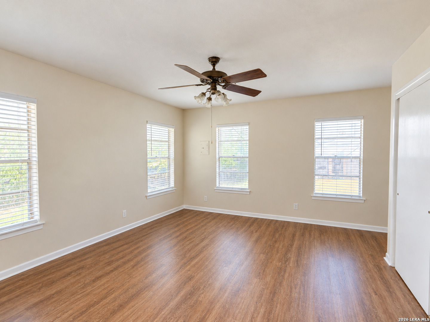 1266 W Elsmere San Antonio TX 78201