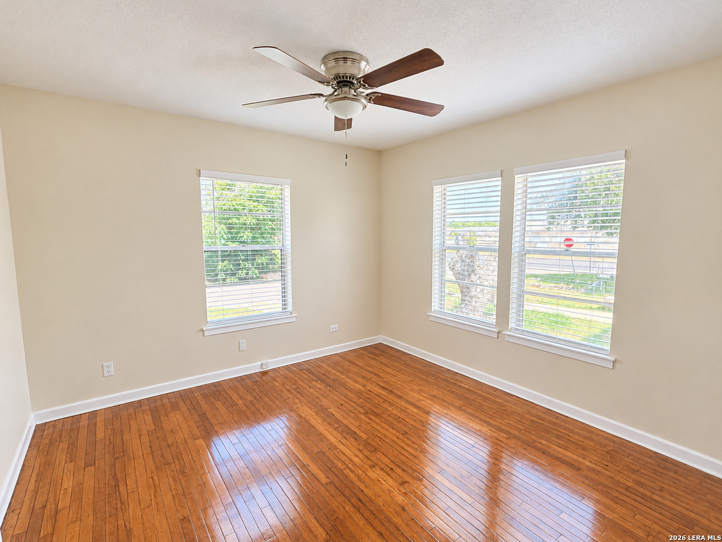 1266 W Elsmere San Antonio TX 78201