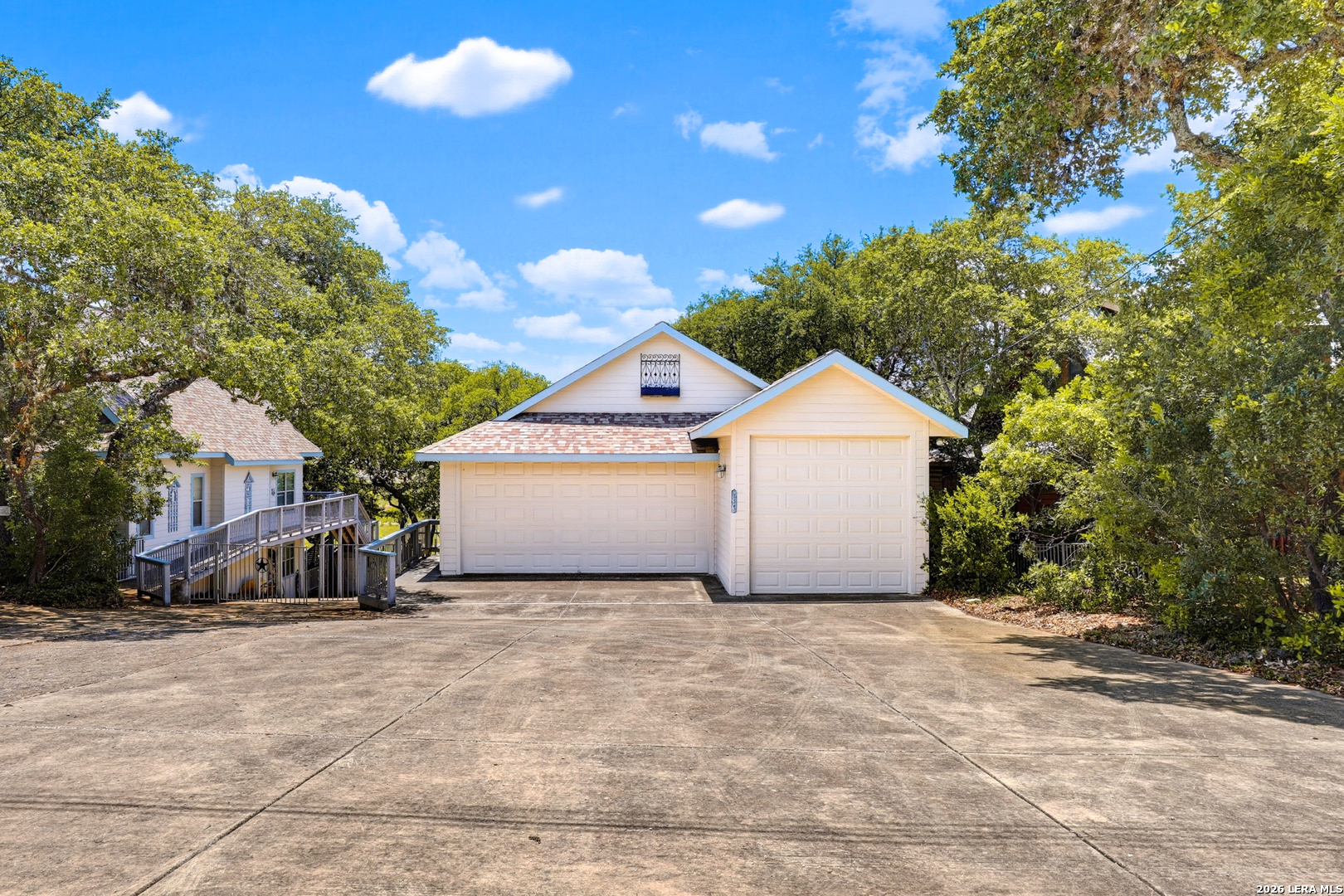 928 Pebble Beach Road Lakehills TX 78063