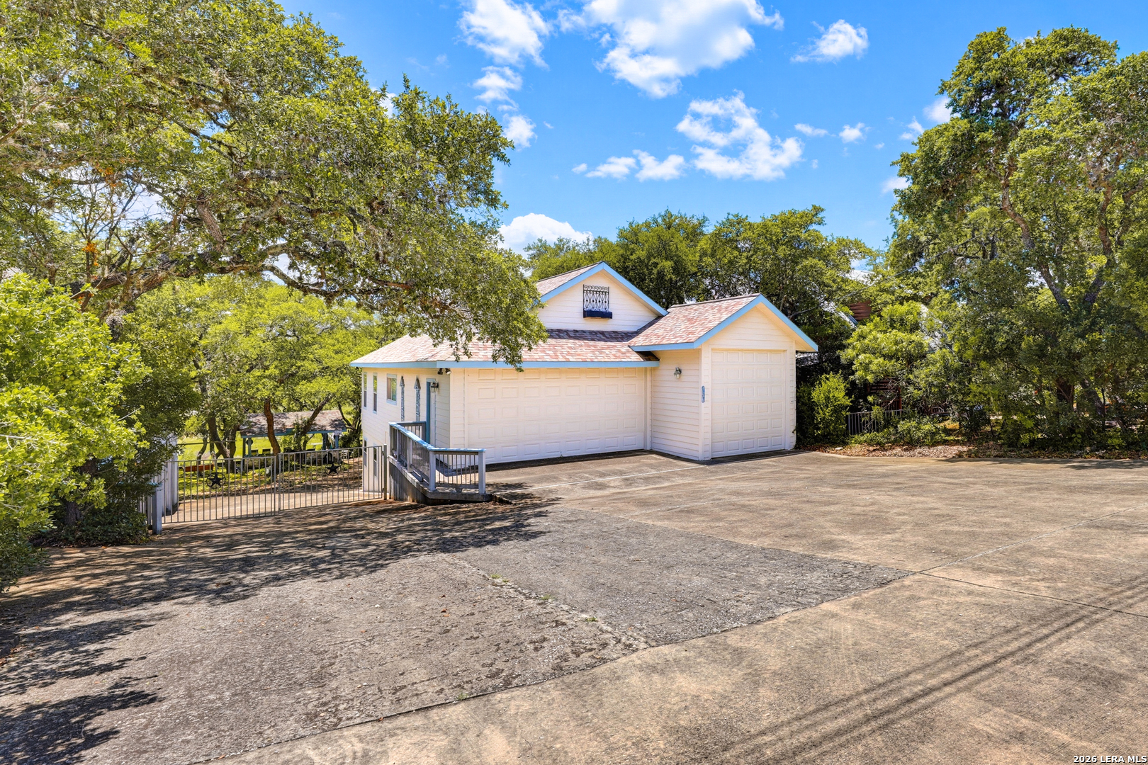 928 Pebble Beach Road Lakehills TX 78063