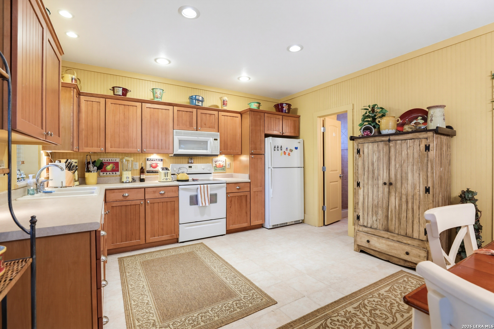 928 Pebble Beach Road Lakehills TX 78063