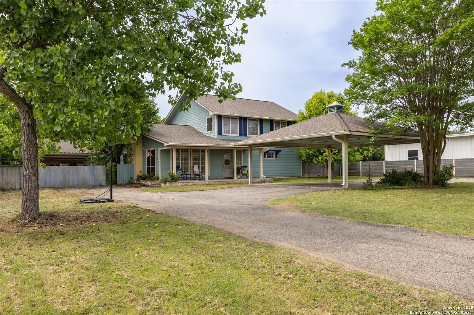 667 Rosewood Avenue Boerne TX 78006