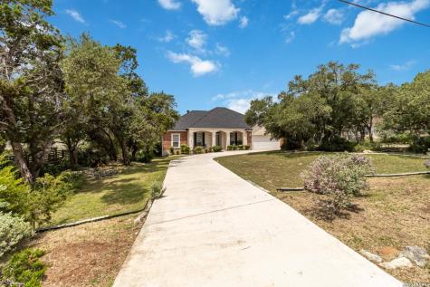 573 Mountain Oaks Drive Canyon Lake TX 78133