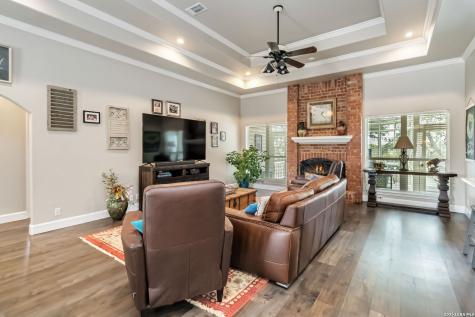 573 Mountain Oaks Drive Canyon Lake TX 78133