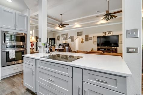 573 Mountain Oaks Drive Canyon Lake TX 78133