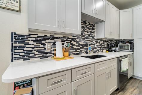 573 Mountain Oaks Drive Canyon Lake TX 78133