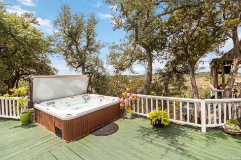 573 Mountain Oaks Drive Canyon Lake TX 78133