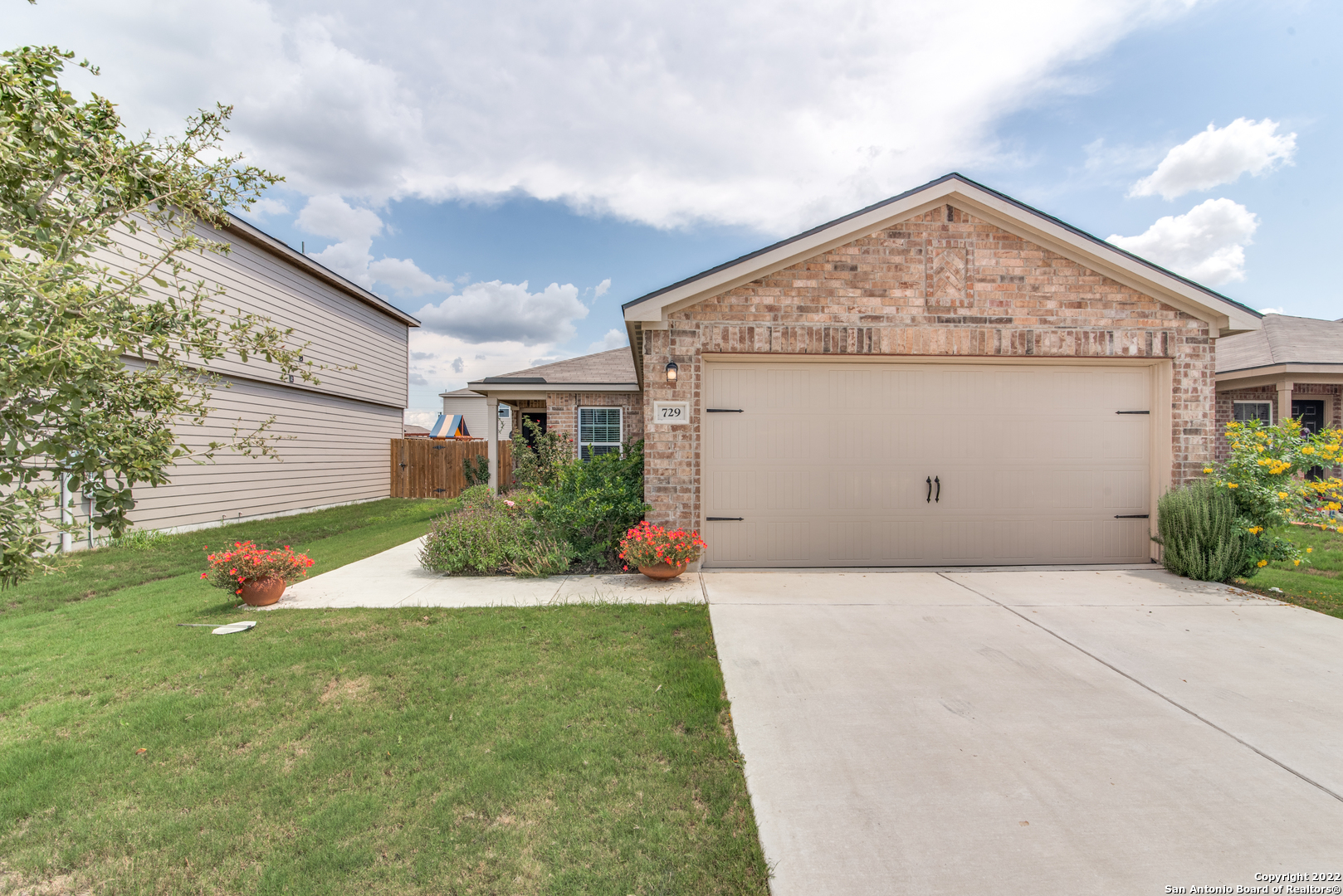 729 Greenway Trail New Braunfels TX 78132