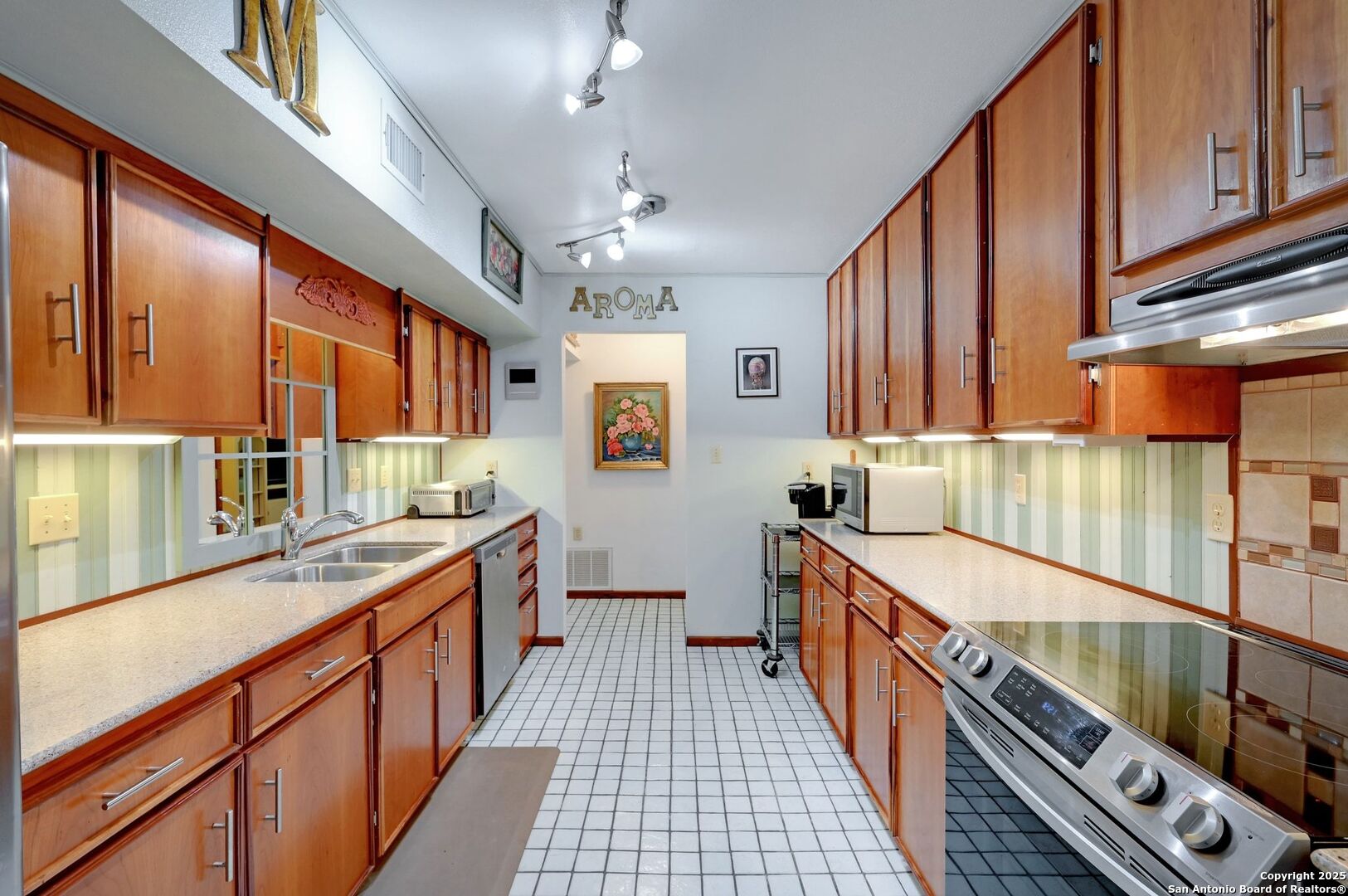 448 Red Rock Road Blanco TX 78606