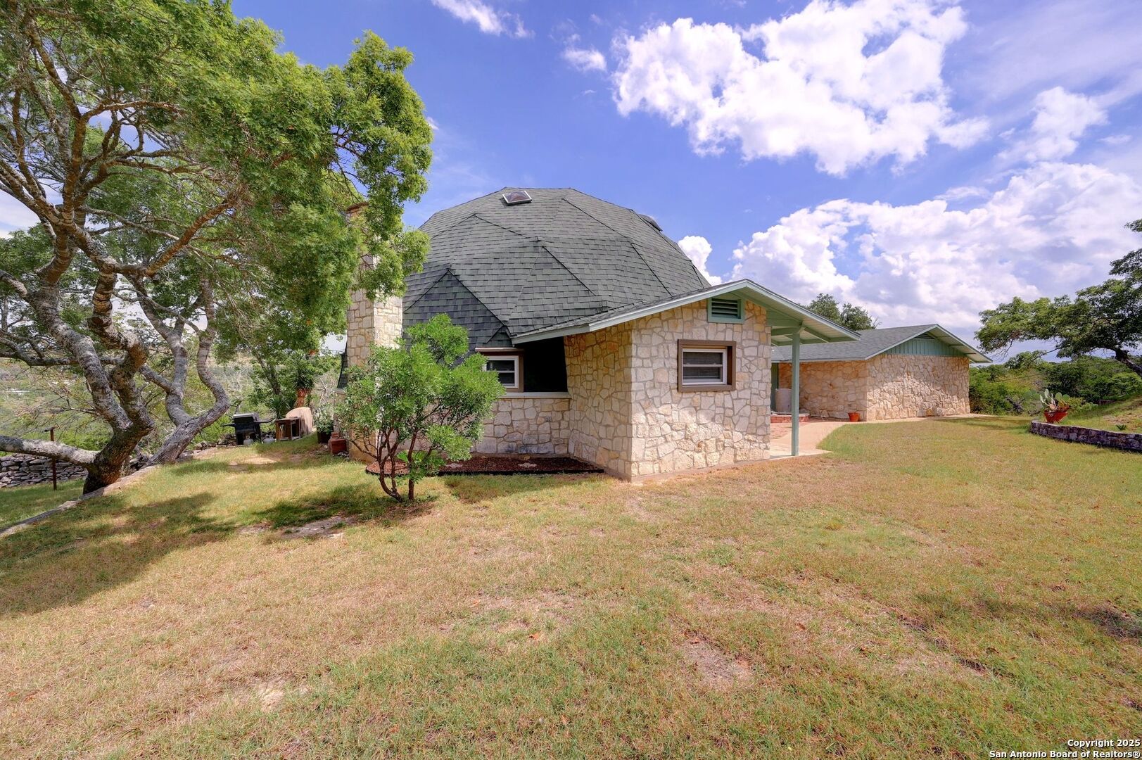 448 Red Rock Road Blanco TX 78606
