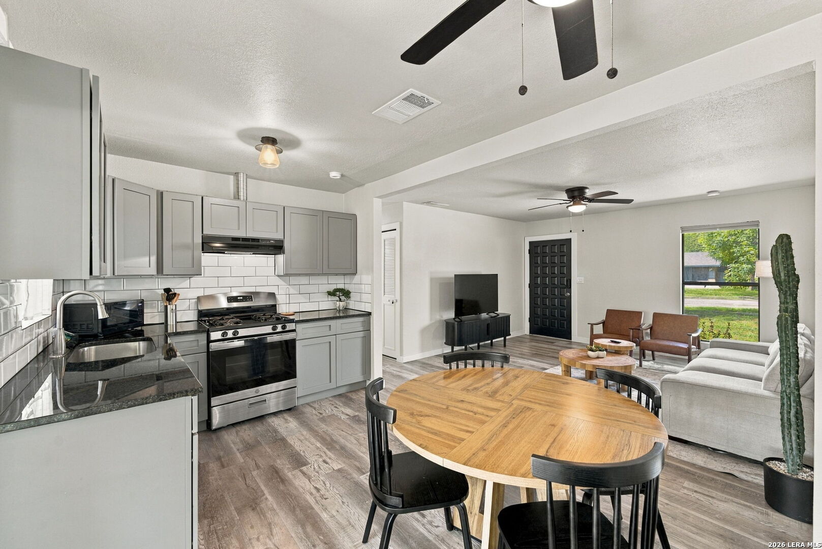 4806 Castle Bridge San Antonio TX 78218