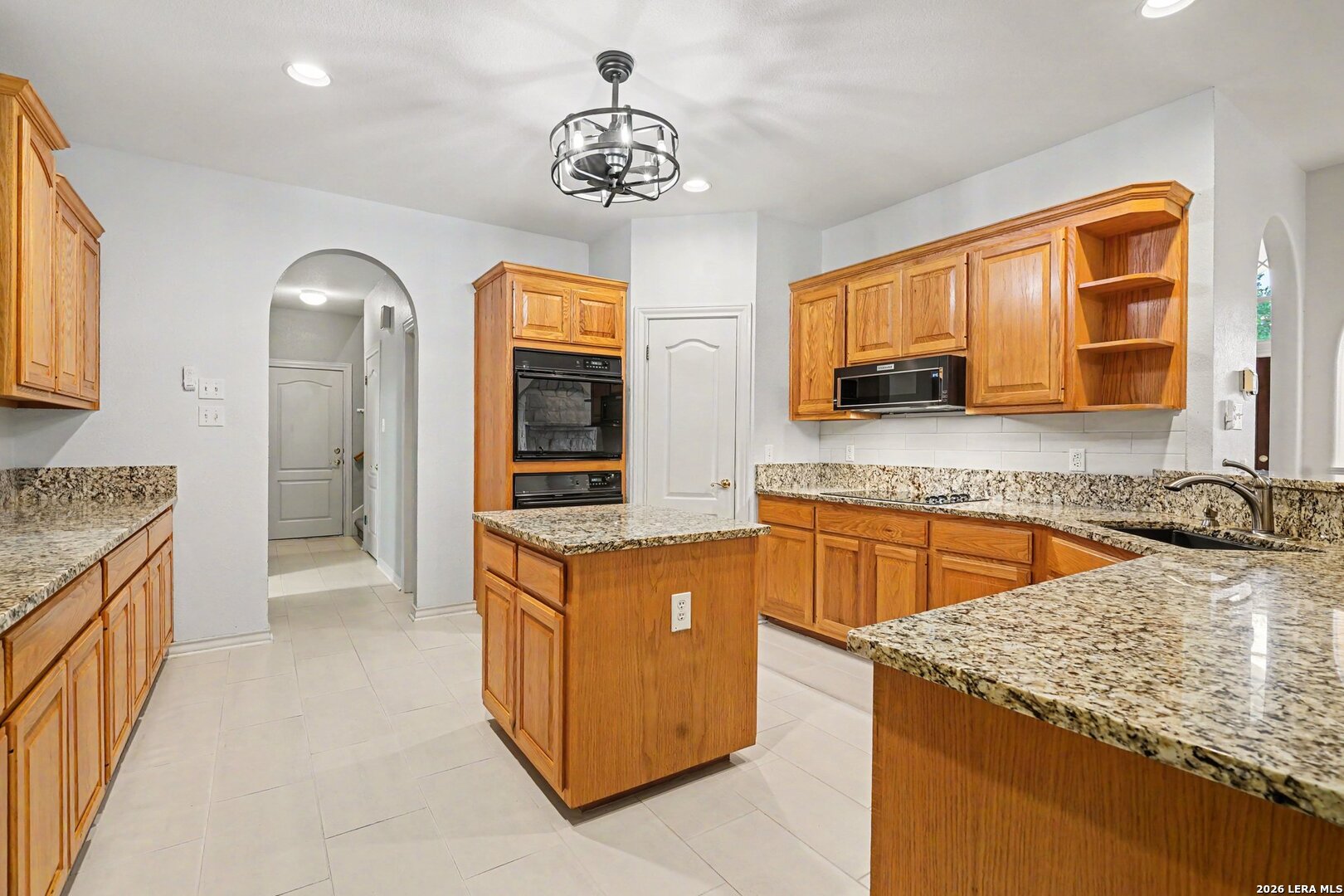 29442 No Le Hace Drive Fair Oaks Ranch TX 78015