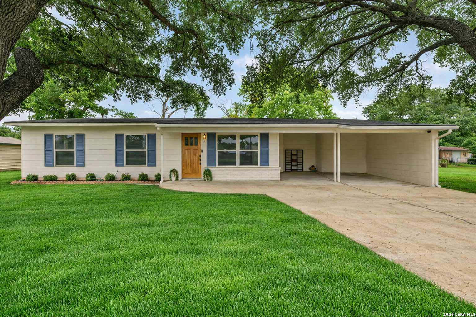 213 Lower Lacoste Road Castroville TX 78009