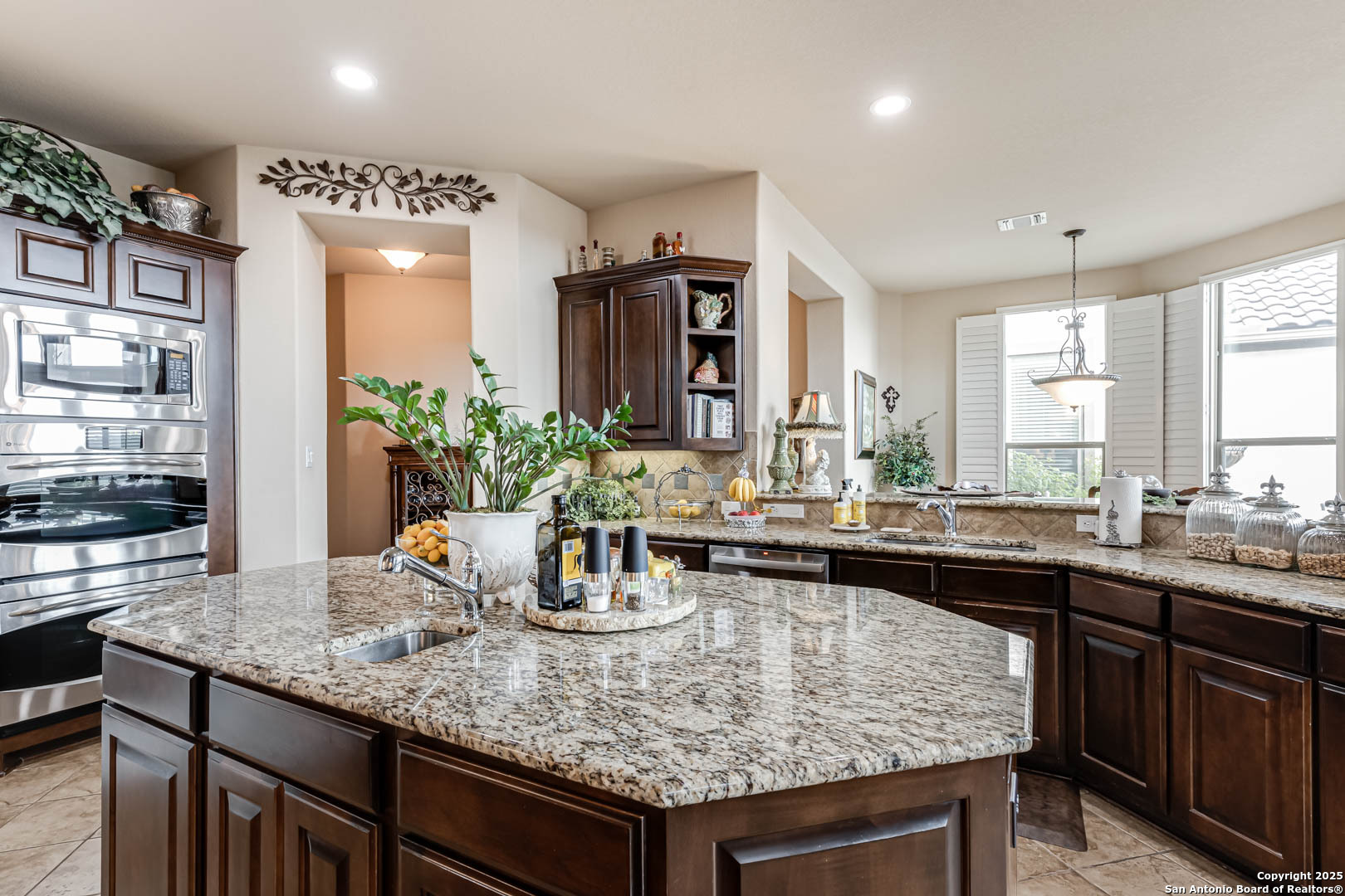 18210 Branson Falls San Antonio TX 78255