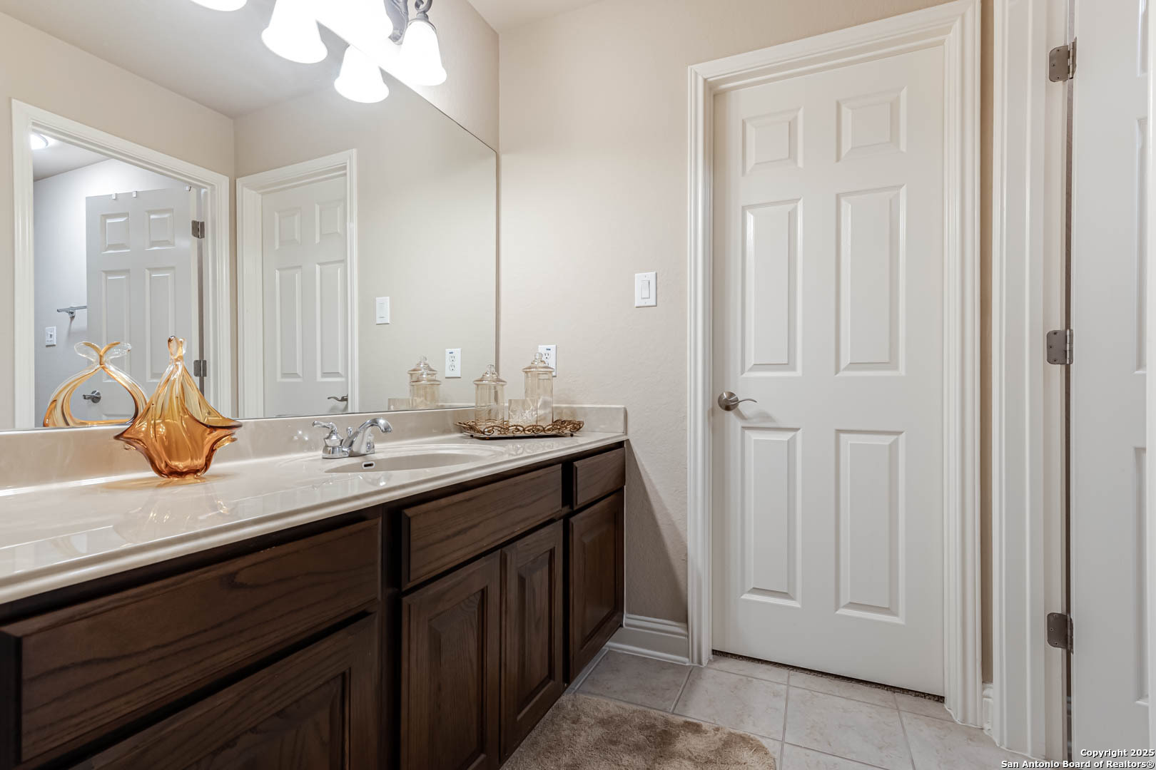 18210 Branson Falls San Antonio TX 78255