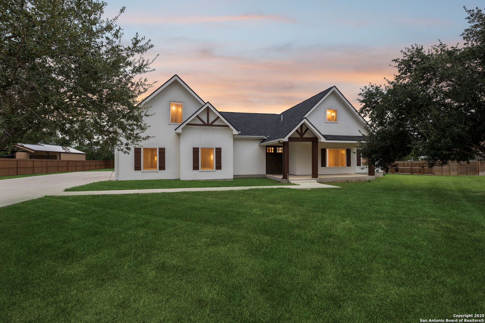 177 E Short Meadow Drive Lytle TX 78052
