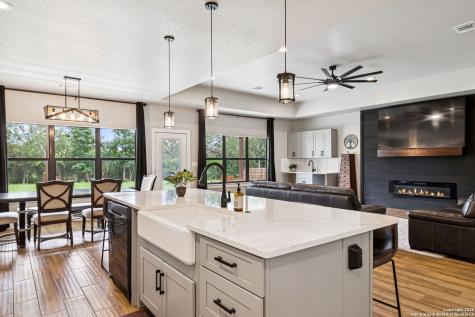 177 E Short Meadow Drive Lytle TX 78052