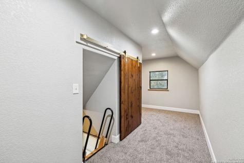 177 E Short Meadow Drive Lytle TX 78052