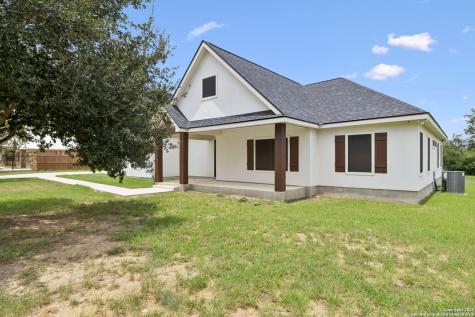 177 E Short Meadow Drive Lytle TX 78052