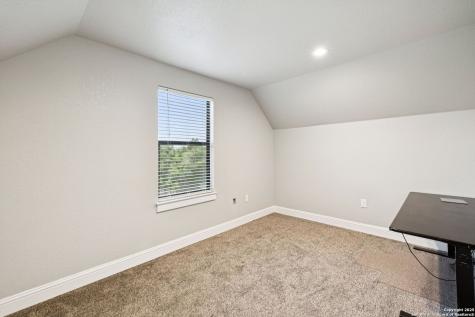 177 E Short Meadow Drive Lytle TX 78052
