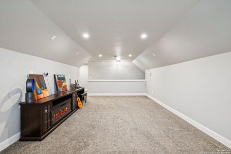 177 E Short Meadow Drive Lytle TX 78052