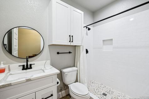 177 E Short Meadow Drive Lytle TX 78052