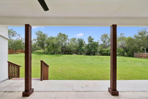 177 E Short Meadow Drive Lytle TX 78052