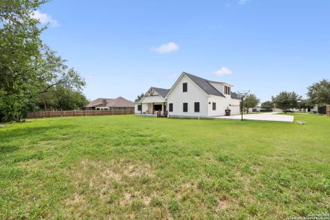177 E Short Meadow Drive Lytle TX 78052