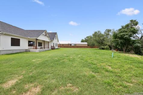 177 E Short Meadow Drive Lytle TX 78052