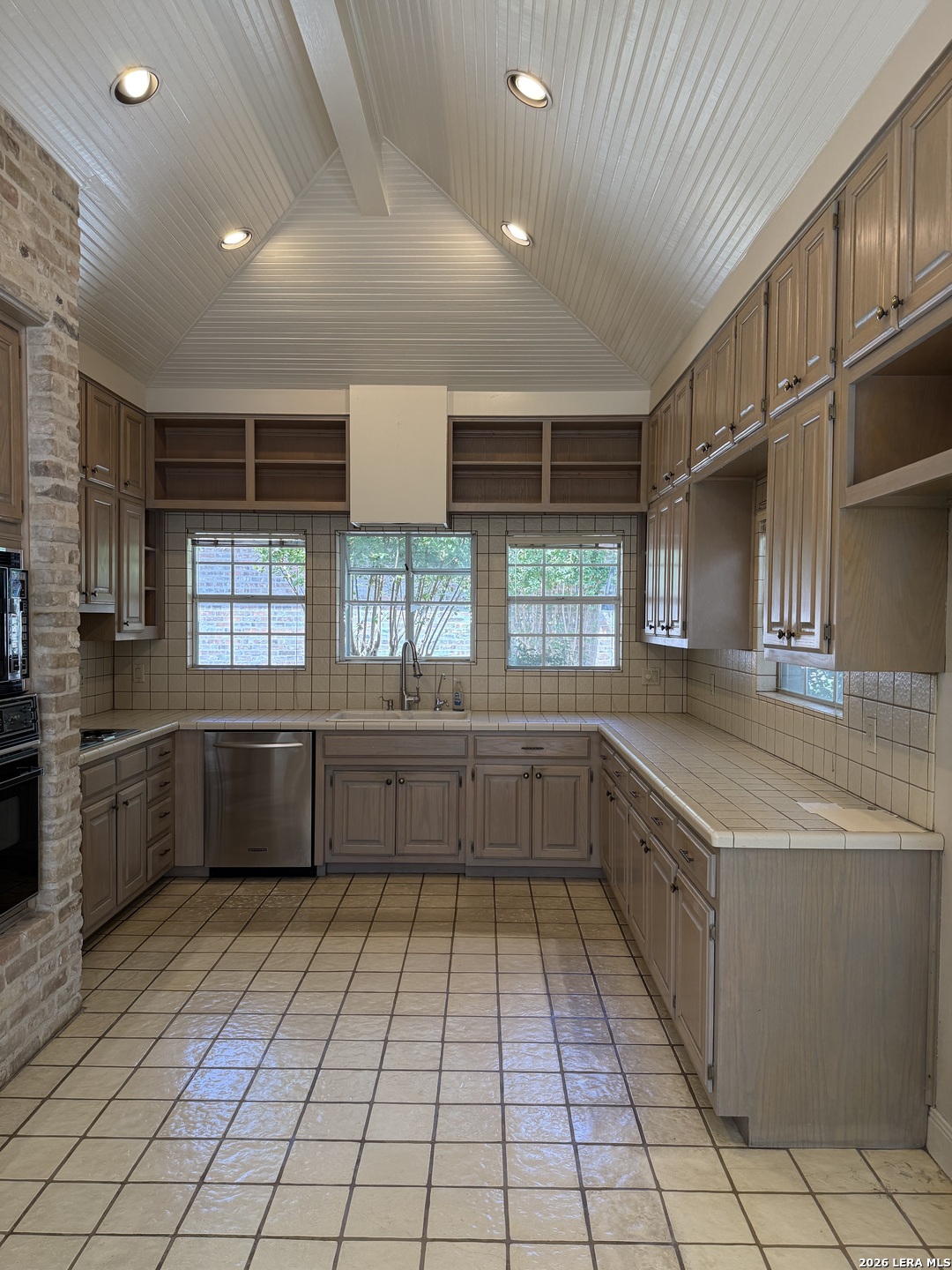 97 Campden Circle San Antonio TX 78218