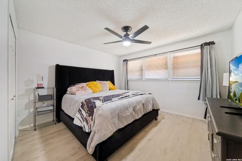 4518 Meredith Woods Street San Antonio TX 78249
