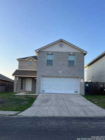 8158 Heights Valley Converse TX 78109