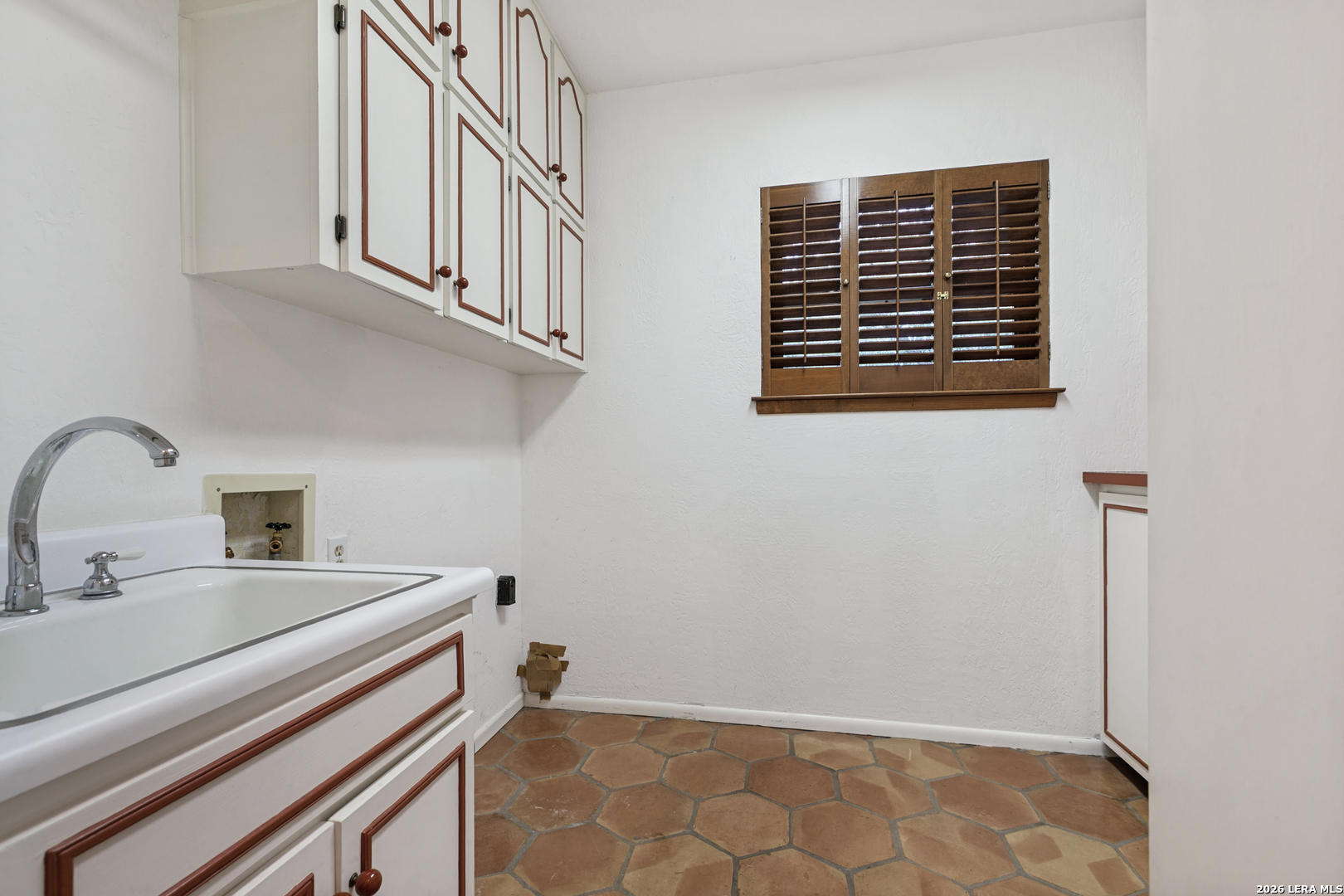 3947 Morgans Creek San Antonio TX 78230