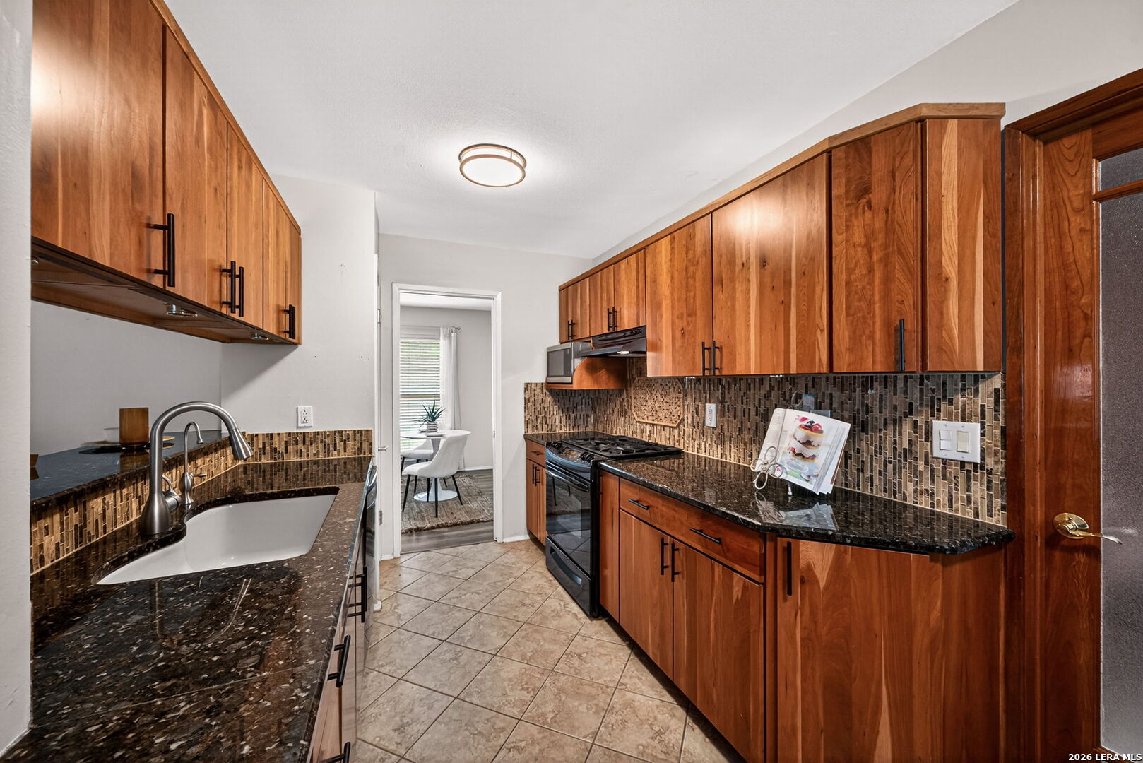 8005 Harper Valley Street Live Oak TX 78233