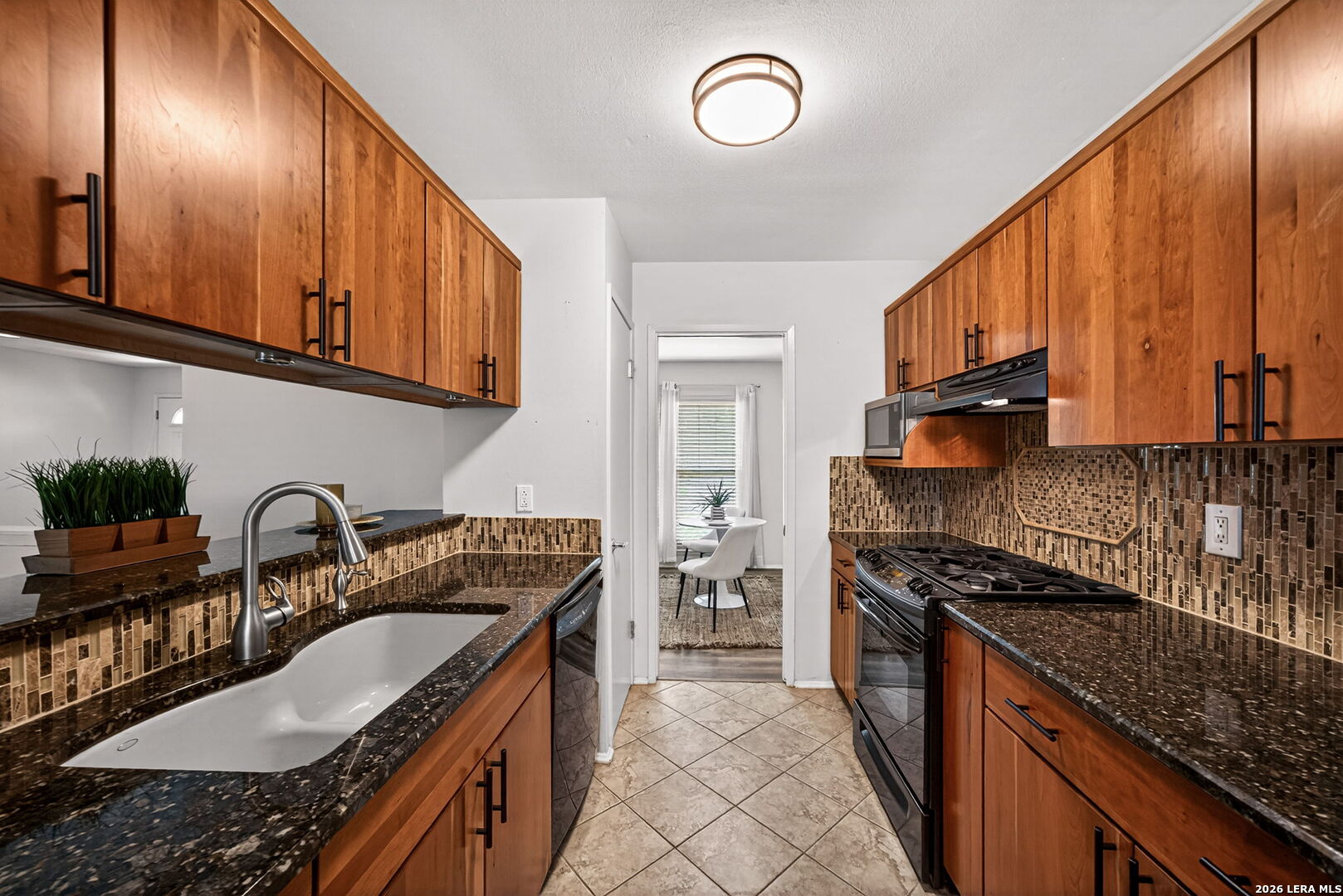 8005 Harper Valley Street Live Oak TX 78233