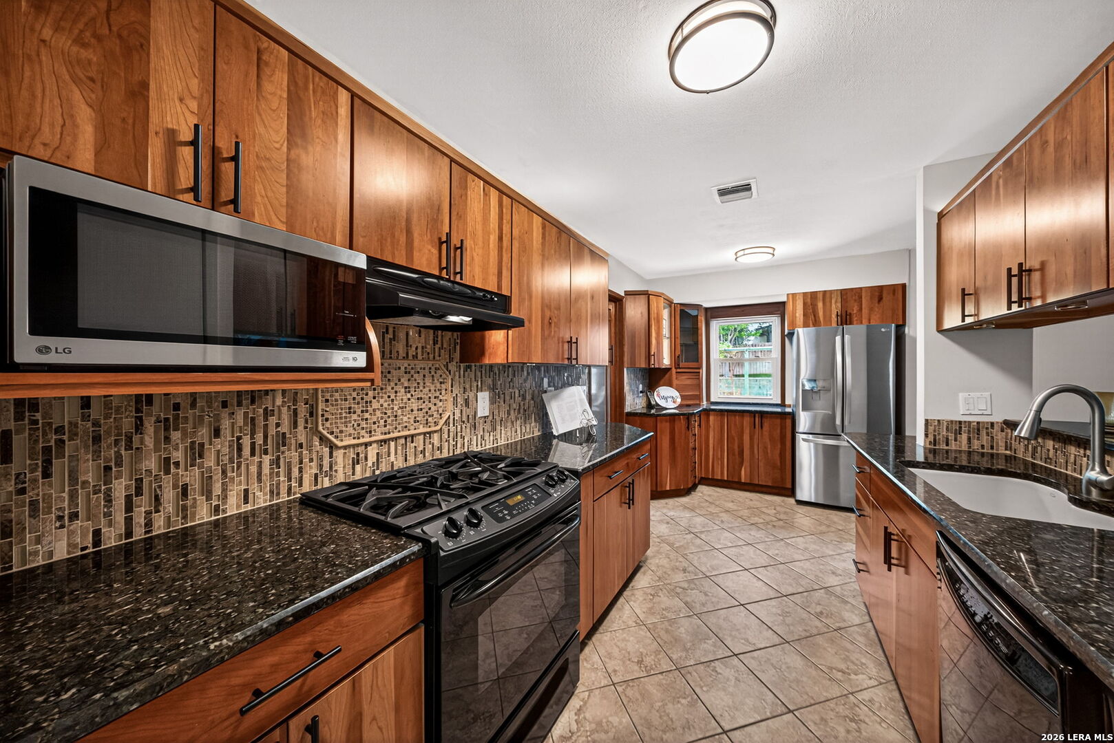 8005 Harper Valley Street Live Oak TX 78233
