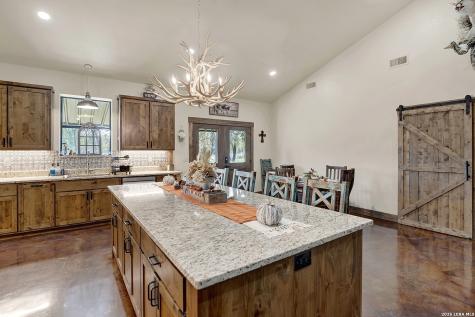 1150 Orchard Park Boulevard Medina TX 78055
