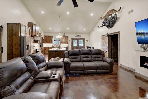 1150 Orchard Park Boulevard Medina TX 78055