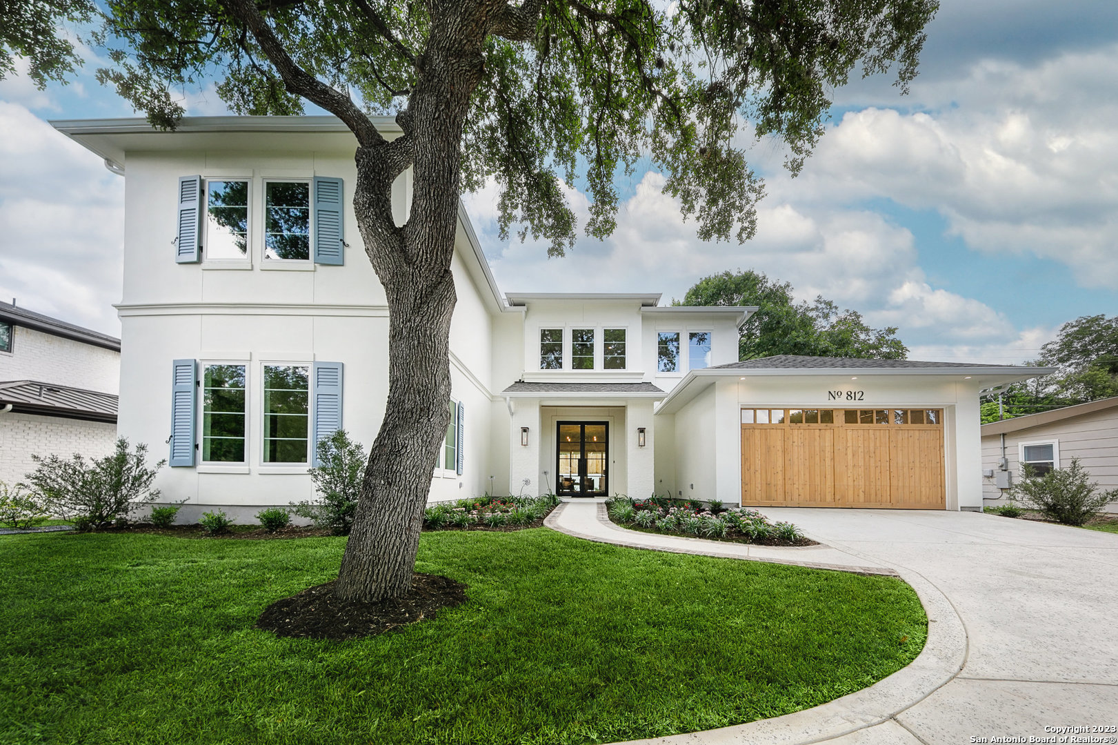 812 Canterbury Hill Street Terrell Hills TX 78209