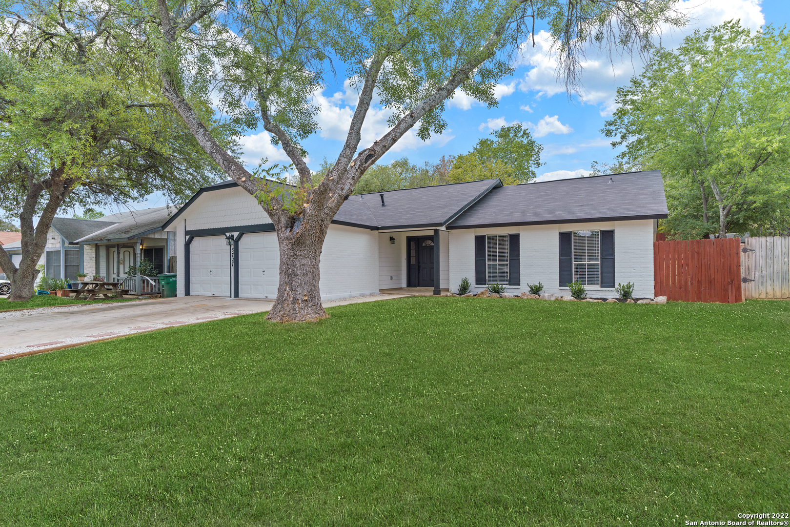 5727 Misty Glen San Antonio TX 78247